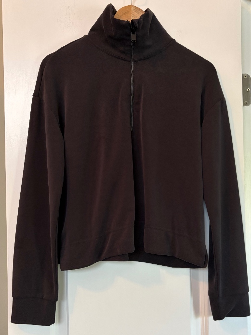 Athleta Seasoft Quarter Zip in Black | Size Small | Like New Condition